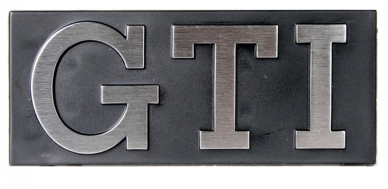 Sigle  GTI sur calandre pour Golf 1 171853679 Sur www.dream-machine.fr