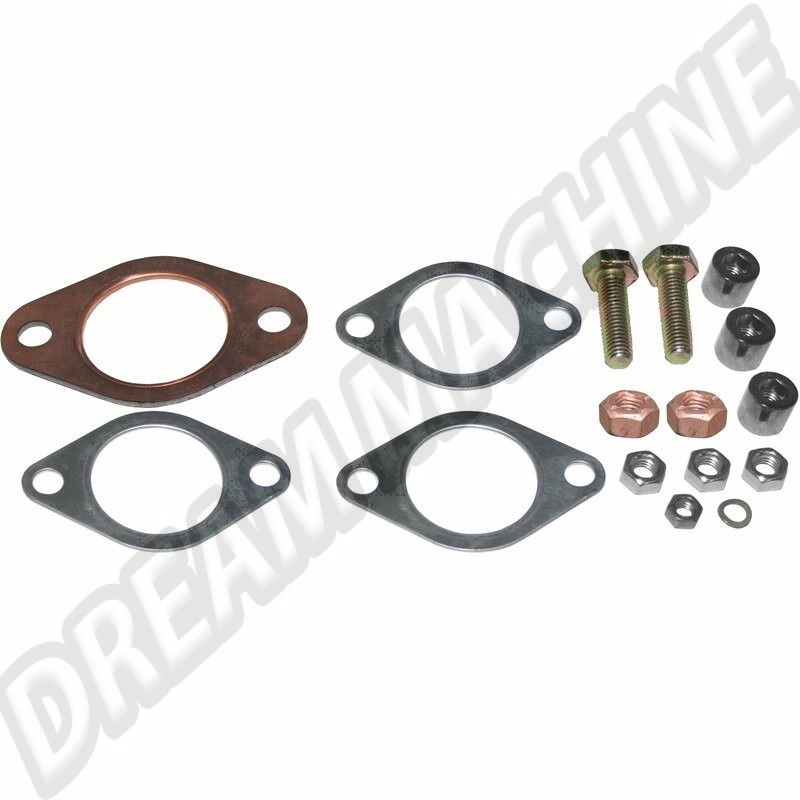 Kit de montage comprenant 4 joints, écrous et boulons pour échangeur thermique compatible avec les modèles PORSCHE 911/930 2.0, 2.2, 2.3, 2.7. Référence : 1621701410, 91.011KIT.