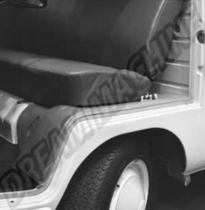 Tapis de sol en caoutchouc gris pour Volkswagen Combi de 1962 jusqu'à 7.1967 et Kombi Brésil - Dessous des sièges conducteur et passage sur passage de roue