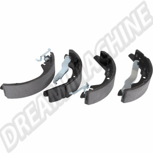 Jeu de 4 mâchoires de frein arrière pour VW Transporter T25/T3 (05/1979 - 07/1992), sauf roues de 16 pouces
