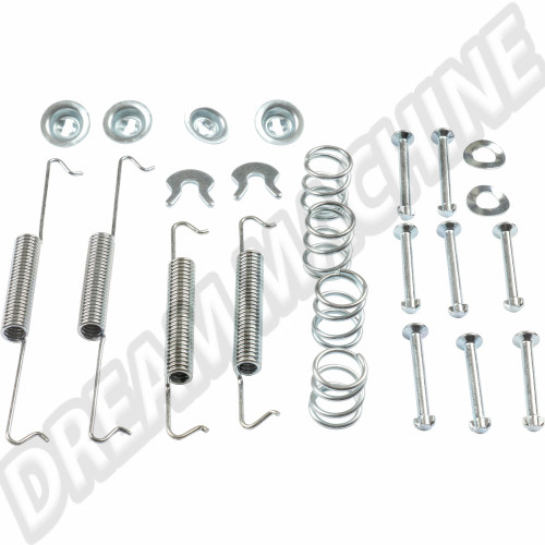 Kit montage garnitures de frein ar 64-->> 111698072A Sur www.dream-machine.fr